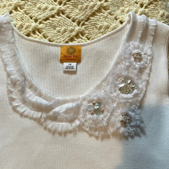 Ruby Rd. White Ribbed Knit Top - Picture 4 of 4
